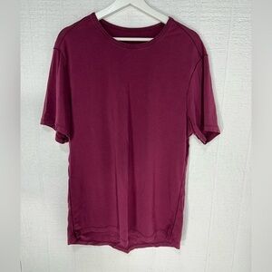 Lululemon short sleeve tee burgundy size M/L